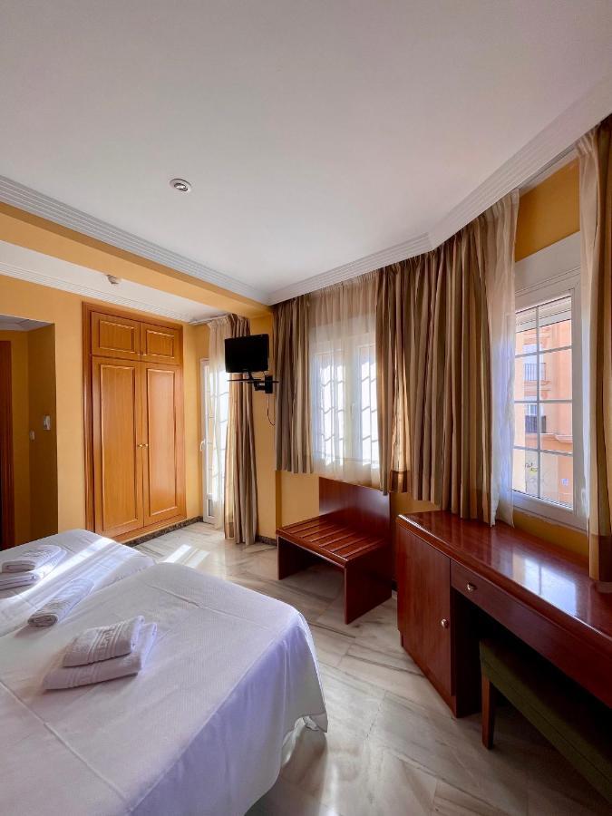 Hotel La Fonda De Don Gonzalo Cenes De La Vega Esterno foto