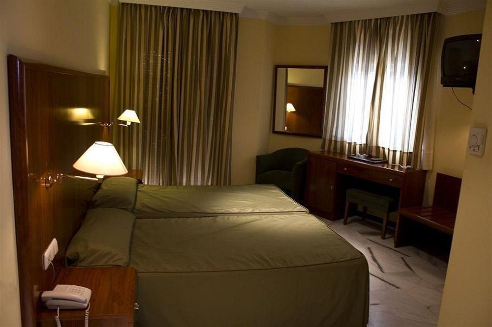 Hotel La Fonda De Don Gonzalo Cenes De La Vega Esterno foto